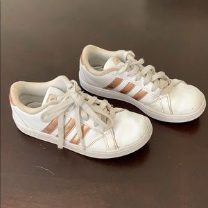 Adidas girl’s tennis shoes rose gold